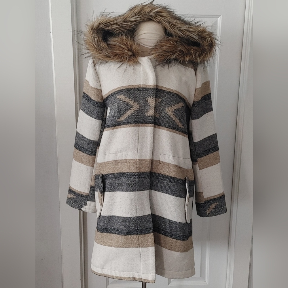 BB DAKOTA Striped Faux Fur Hooded Women's Coat